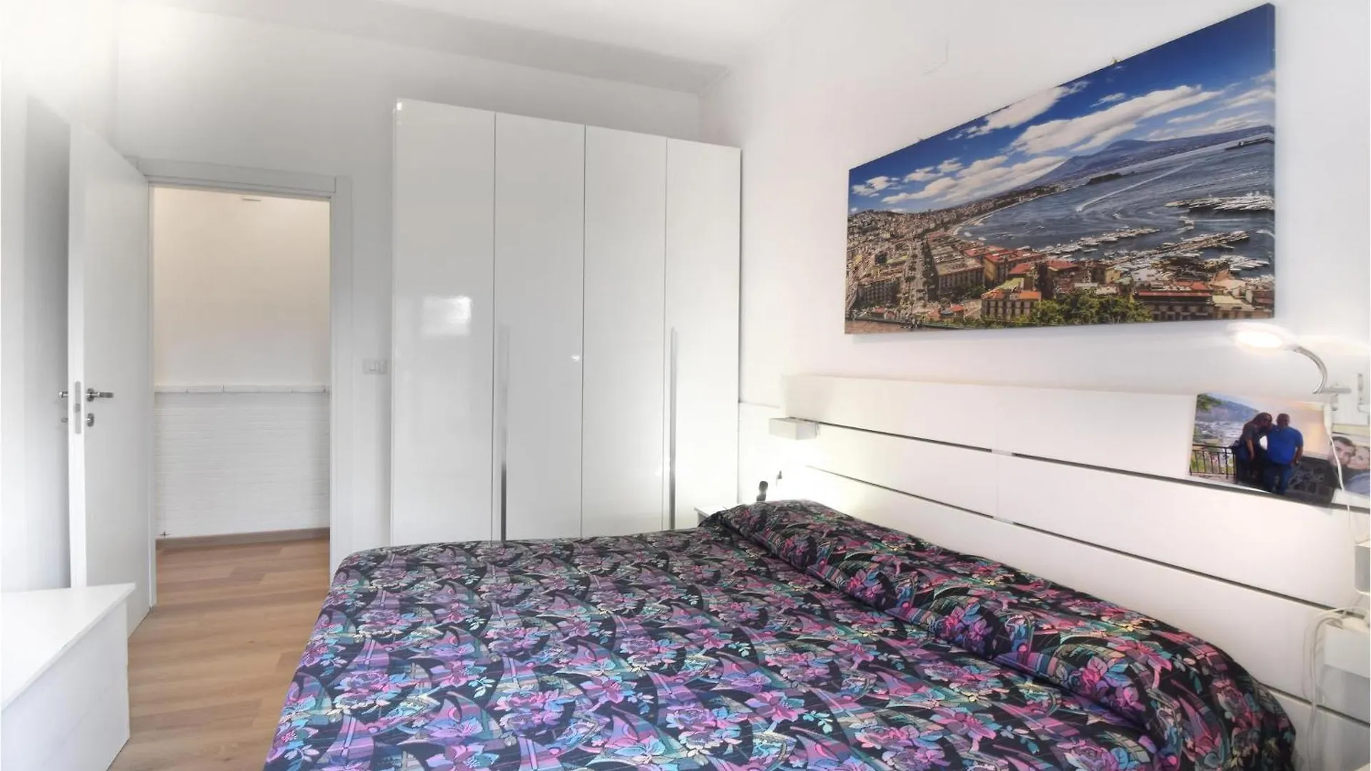 2 Bedroom Cozy Apartment In Napoli Naples
