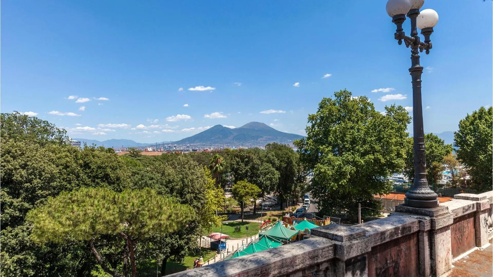 Holiday home 2 Bedroom Cozy Apartment In Napoli